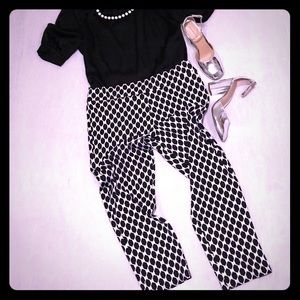 Adorable Black & White Sabrea MudPie Ankle Pant
